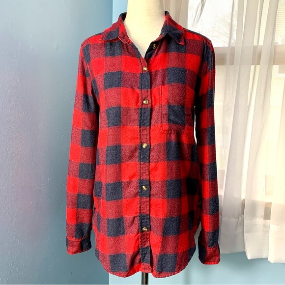 American Eagle Red and Grey Ahh-mazing Boyfriend Flannel Button Down - Picture 6 of 8